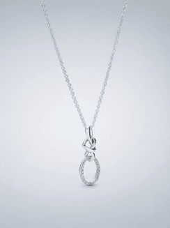 Cadena con Colgante de Corazón Anudado