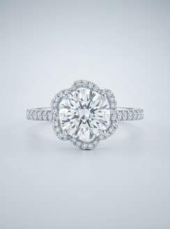 Anillo de Moissanitacon Halo Floral